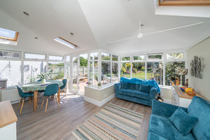 GARDEN ROOM- click for photo gallery